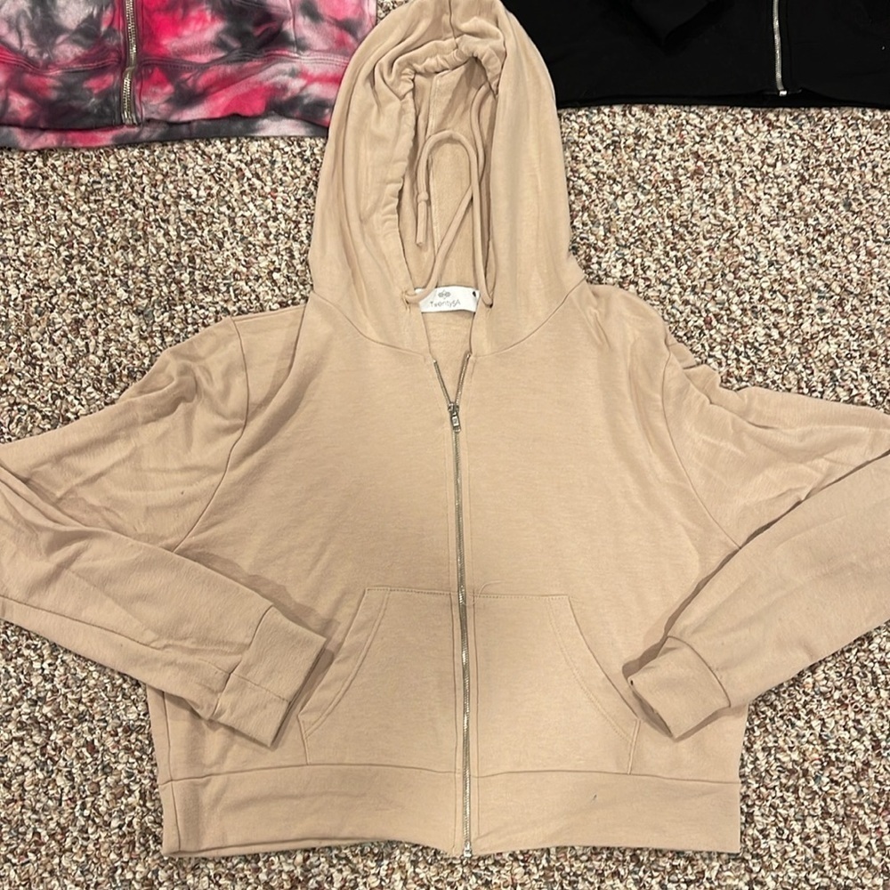 Boutique Full Zip Cropped hooded Sweatshirts!!! - Picture 4 of 4